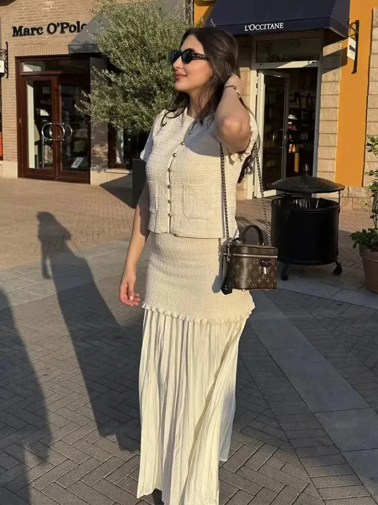 Beatrice Knitted Tank & Pleated Skirt Set - Image 2