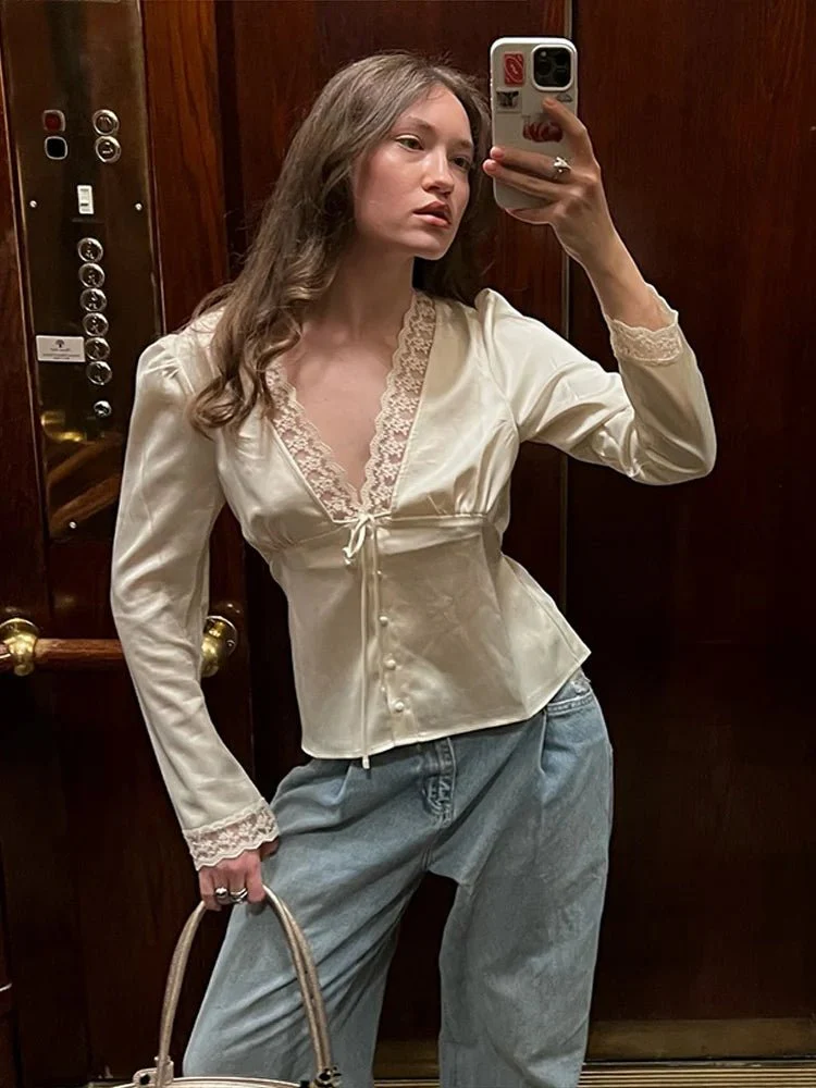 Beatrice Blouse