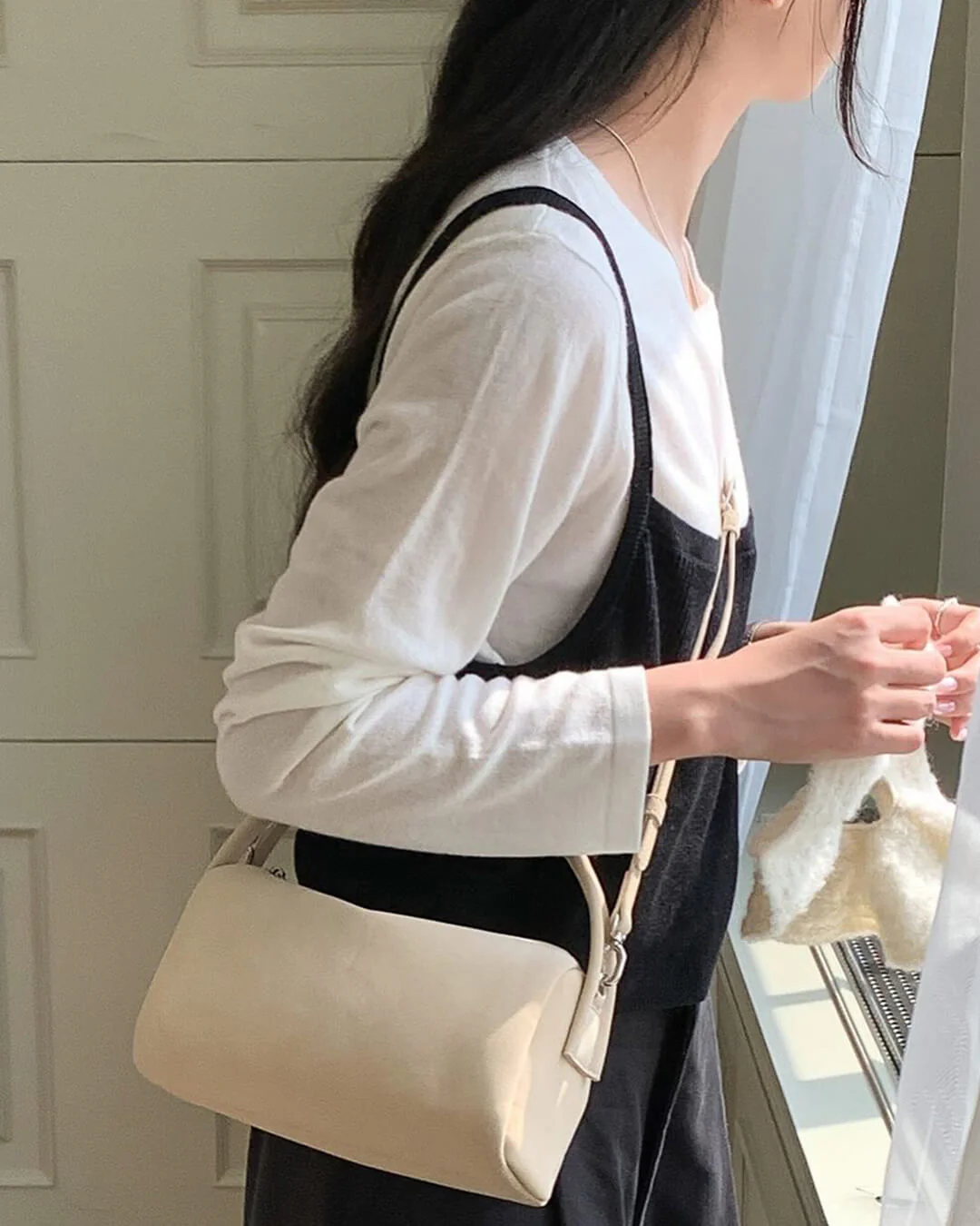Bella Vegan Suede Bag - Image 3