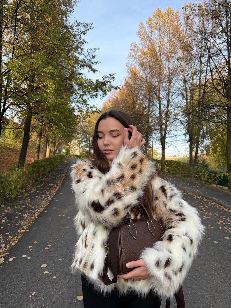 Celeste Leopard Faux Fur Coat - Image 4
