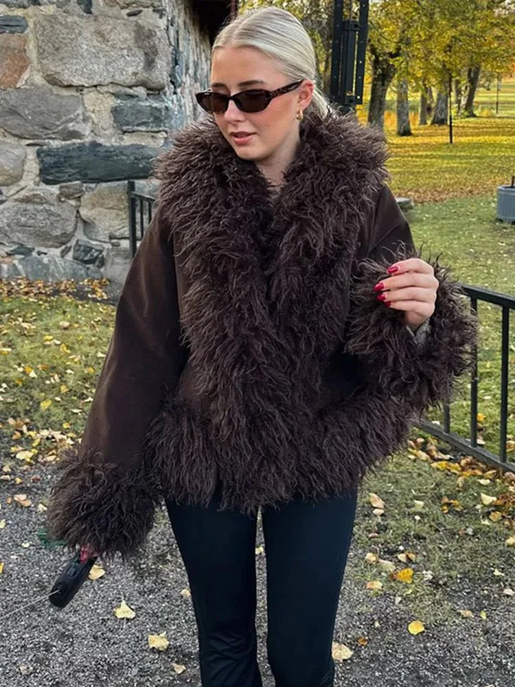 Daisy Plush Faux Fur Coat - Image 4