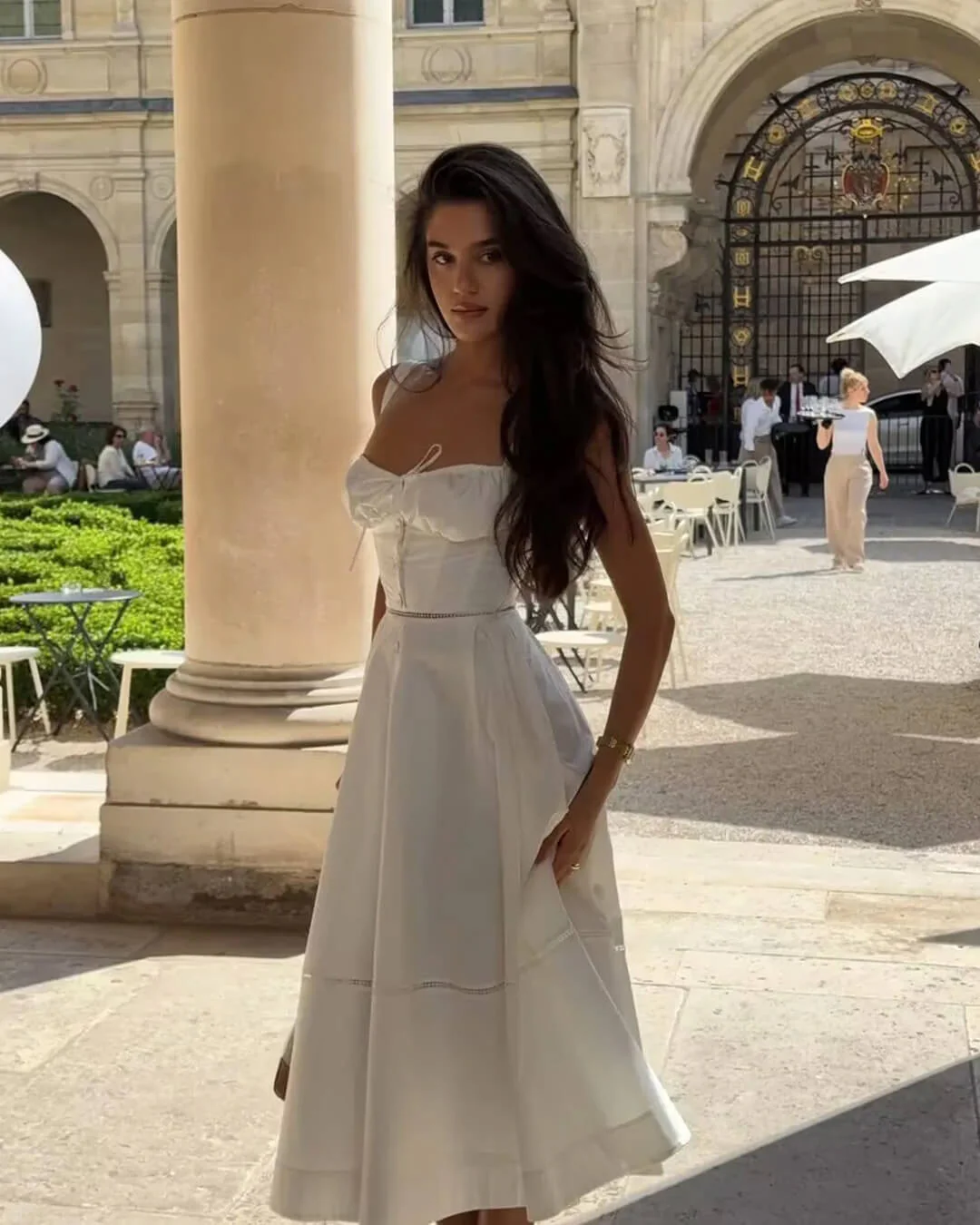 Dina Sleeveless Sweetheart Midi Dress - Image 3