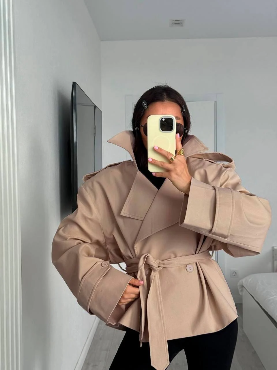 Dorothy Lace Up Short Trench Coat - Image 17