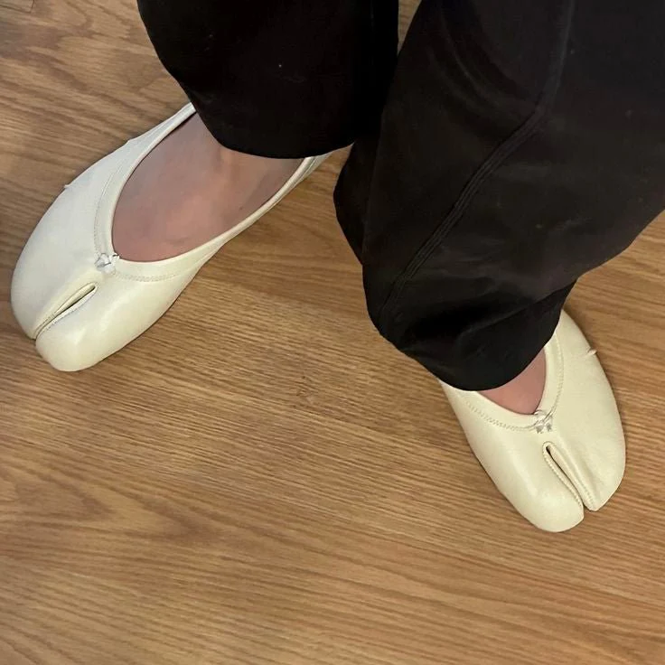 Elizabeth Split Toe Ballet Flats - Image 9