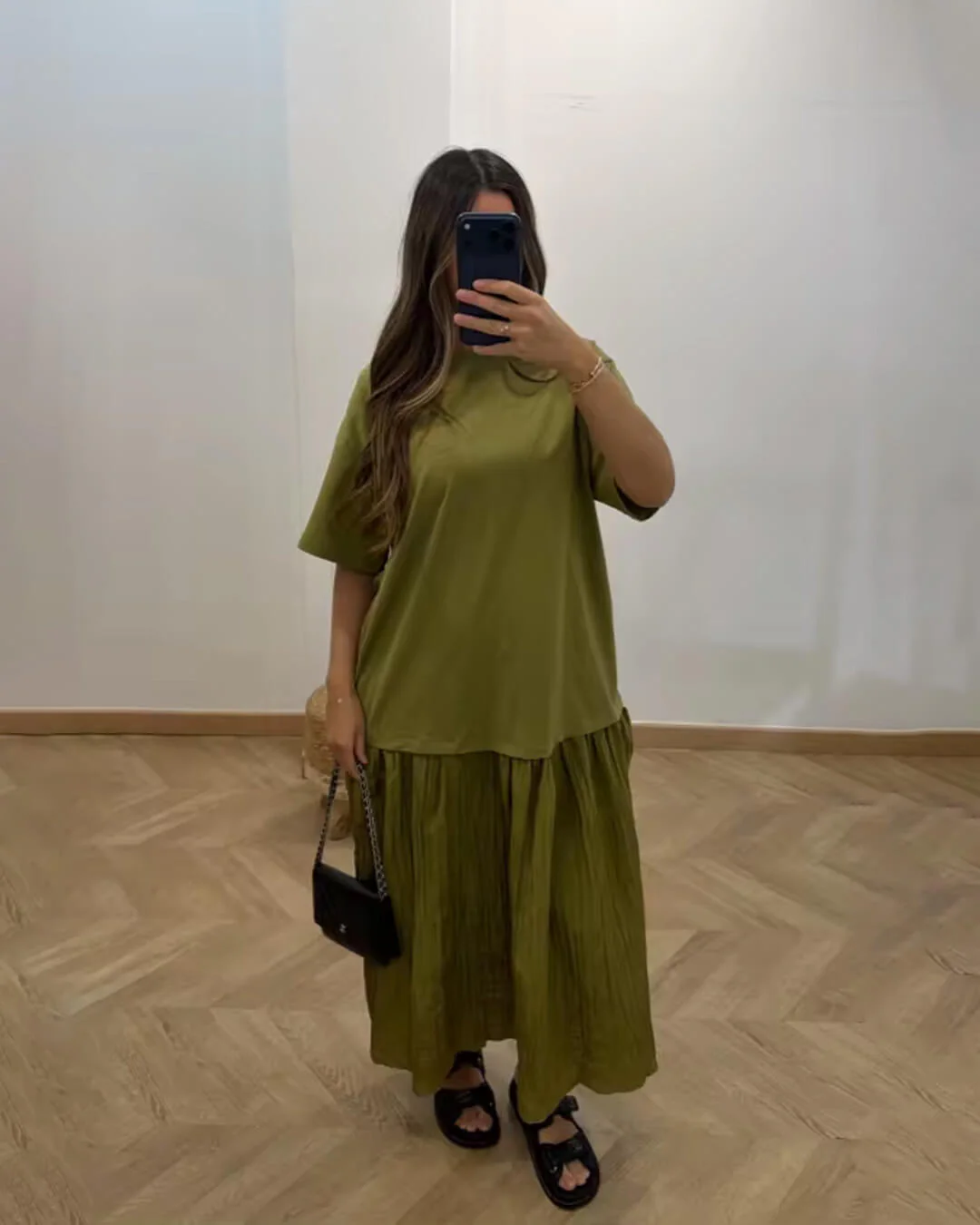 Eris Pleated Patchwork Midi Dress - Image 4