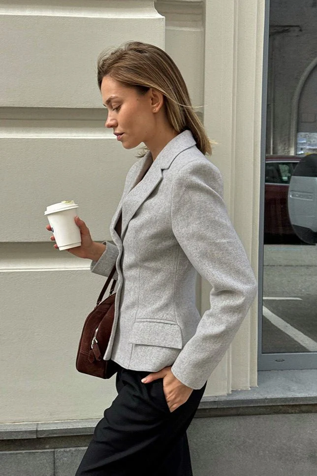 Geraldine Vintage Slim Fit Blazer - Image 2