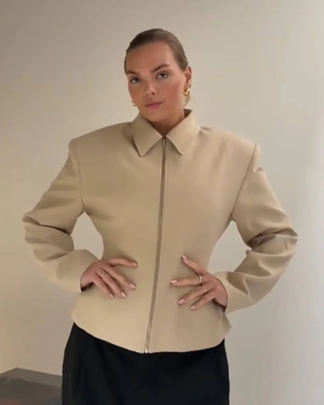 Hazeline Zip-Up Cinched Waist Jacket - Image 7
