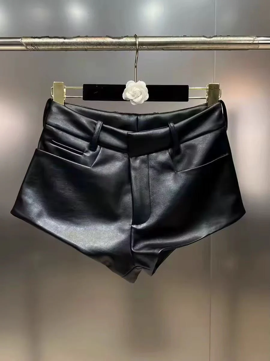 Henna Mini Leather Shorts - Image 3