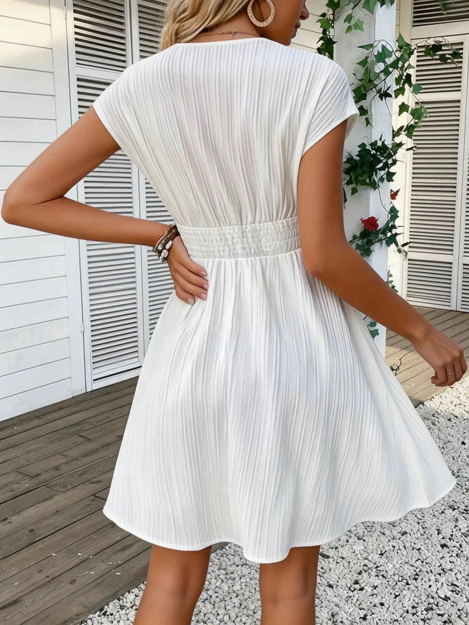 Ilaria French Lace V-Neck Fitted Dress - Image 2