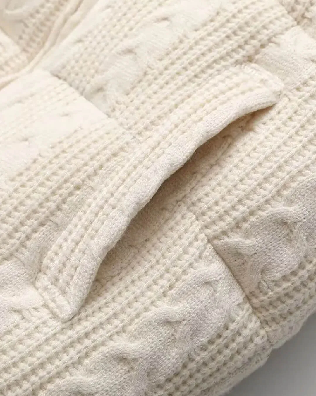 Jayden Knitted Sleeveless Vest - Image 7