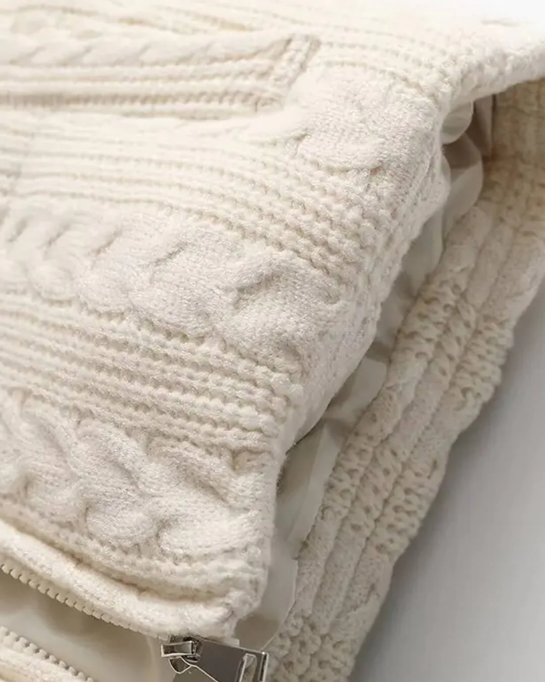 Jayden Knitted Sleeveless Vest - Image 8