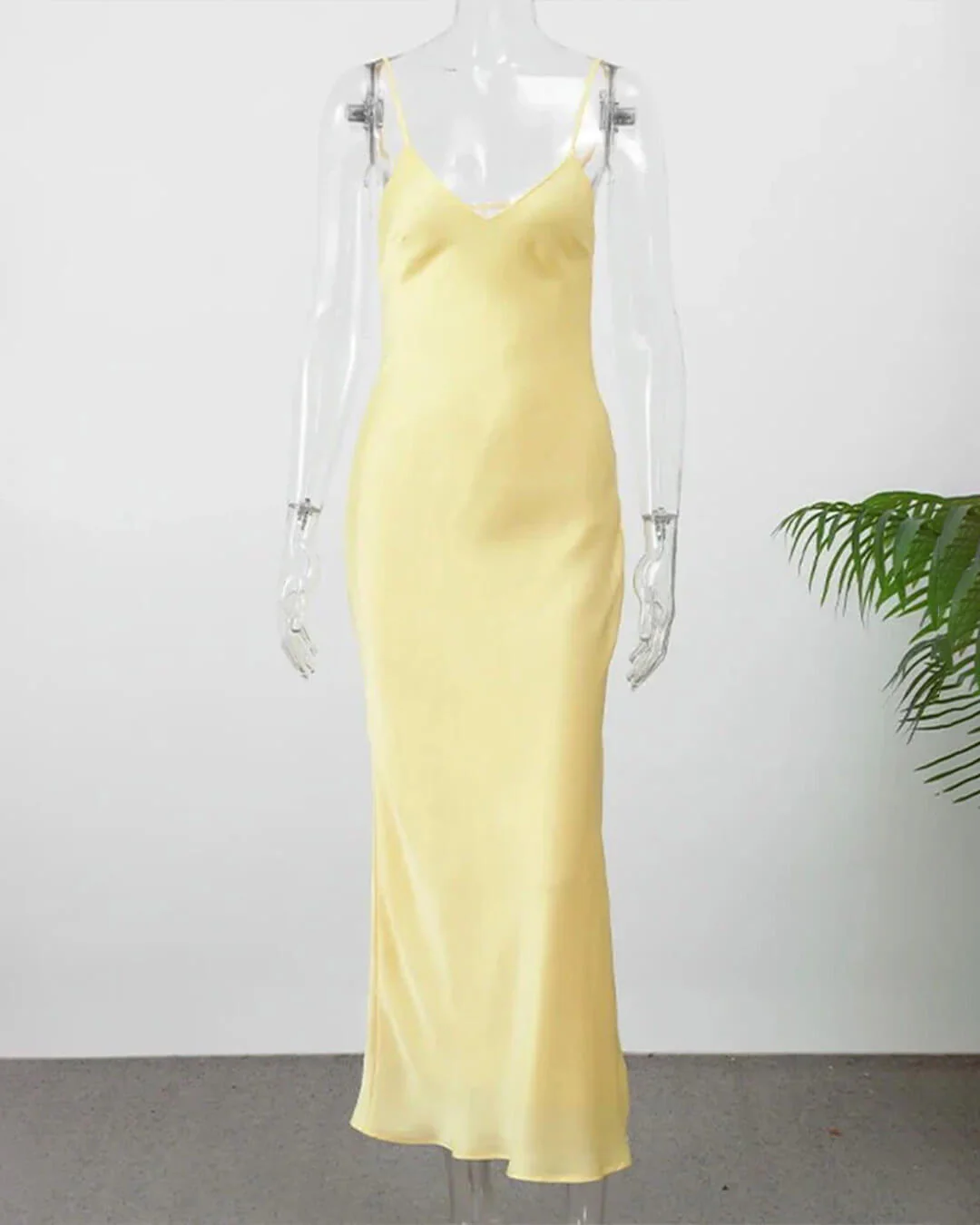 Kirra Satin Backless Maxi Dress - Image 3