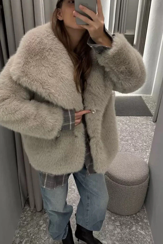 Krista Faux Fur Jacket - Image 6