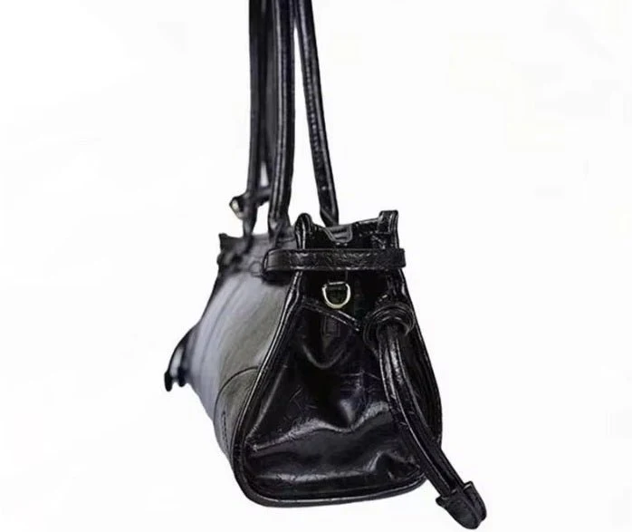 Luna Shoulder Bag with Belt Detail - Image 5