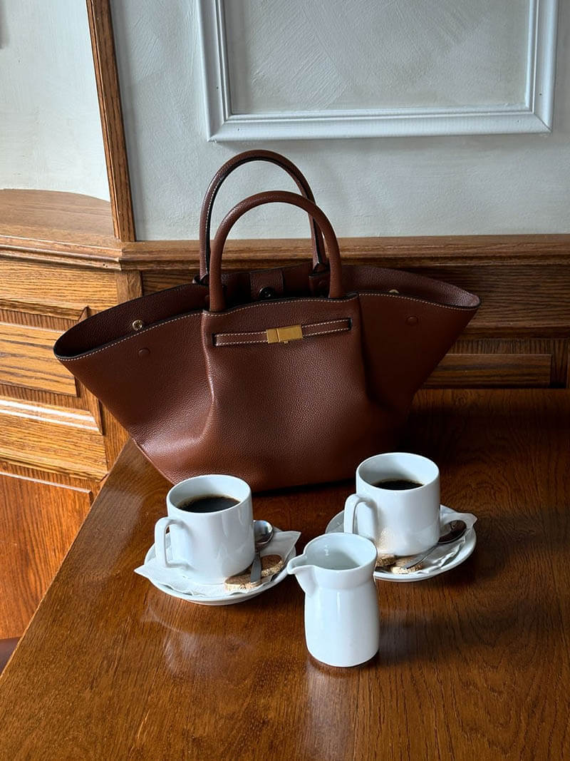 Melanie Leather Bag - Image 17