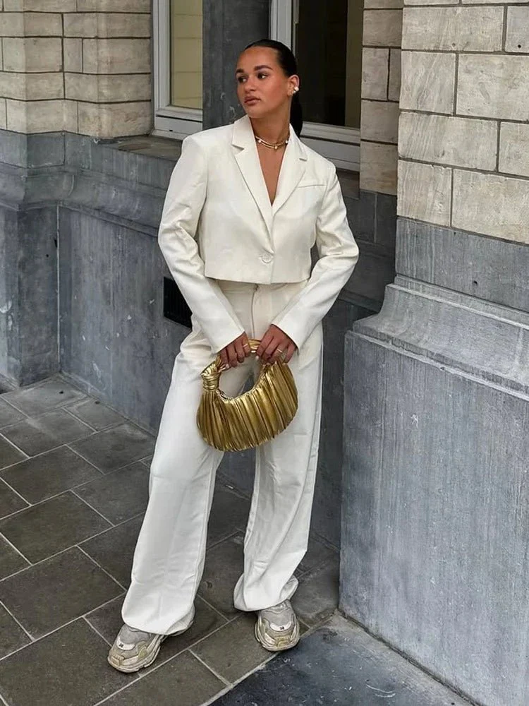 Olga Padded Cropped Suit Jacket - Image 3