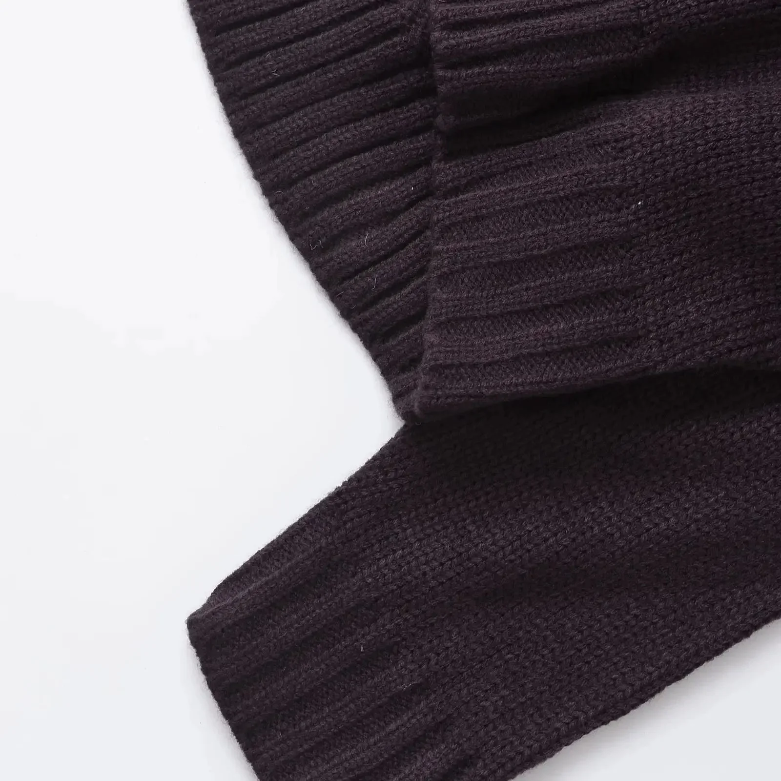 Phoebe Oversized Turtleneck Sweater - Image 6